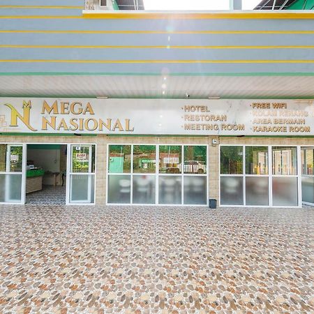 Mega Nasional Seaview Hotel Gunungsitoli Eksteriør billede